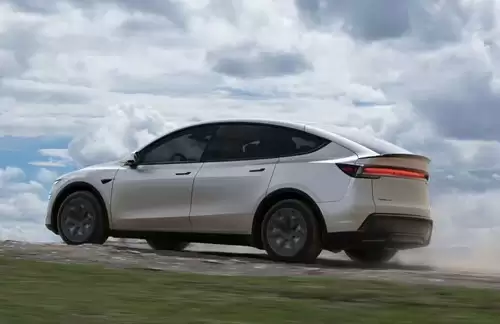 特斯拉Model Y L六座版国内热销，首周交付900辆