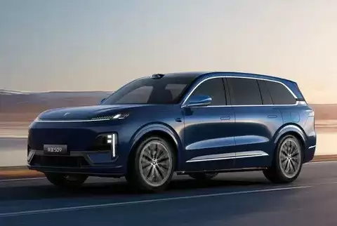 2025年8月乘用车零售销量稳步增长，新能源车渗透率创新高