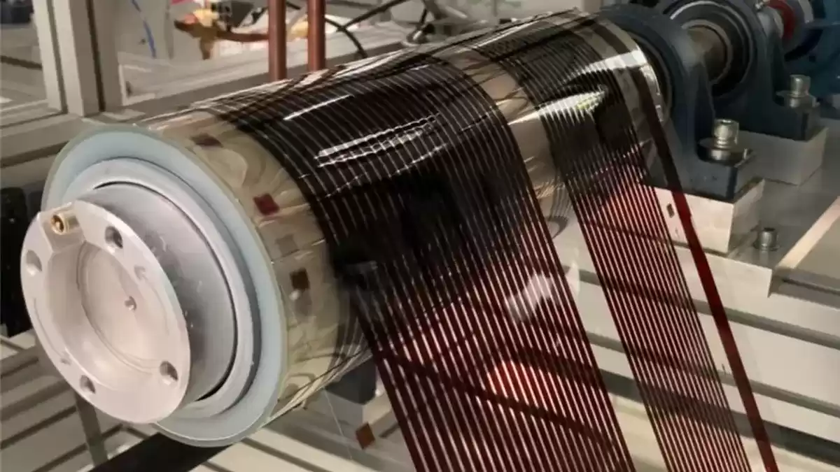 柔性碳电极钙钛矿电池突破21%效率，PEARL项目推动低成本规模化生产