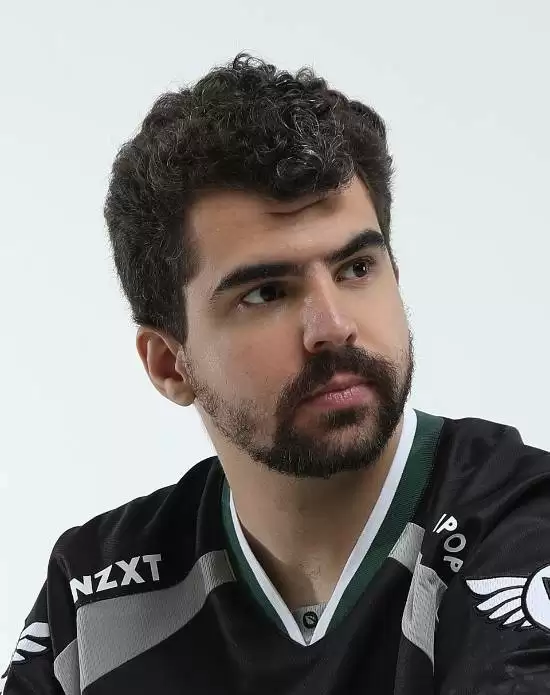 Bwipo争议言论引性别平等讨论,FlyQuest暂停其赛事并捐款支持女性电竞