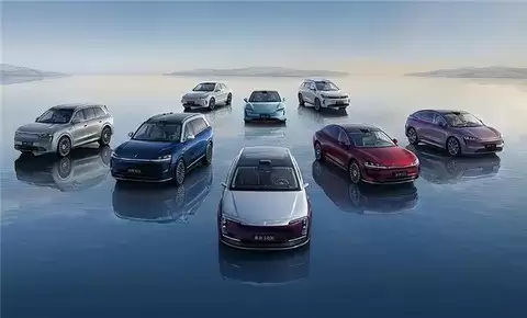 鸿蒙智行通报网络维权进展，多个MCN机构及自媒体账号被追责