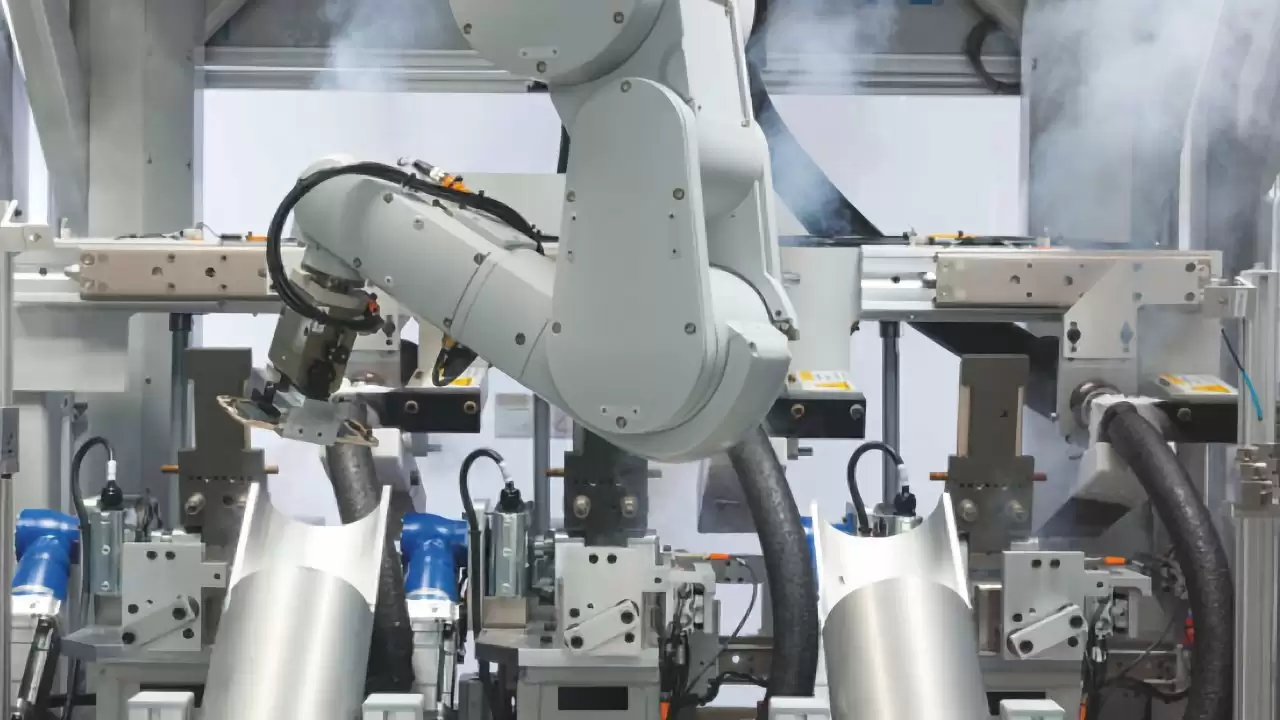 苹果推动供应链自动化转型，部分企业否认收到强制要求