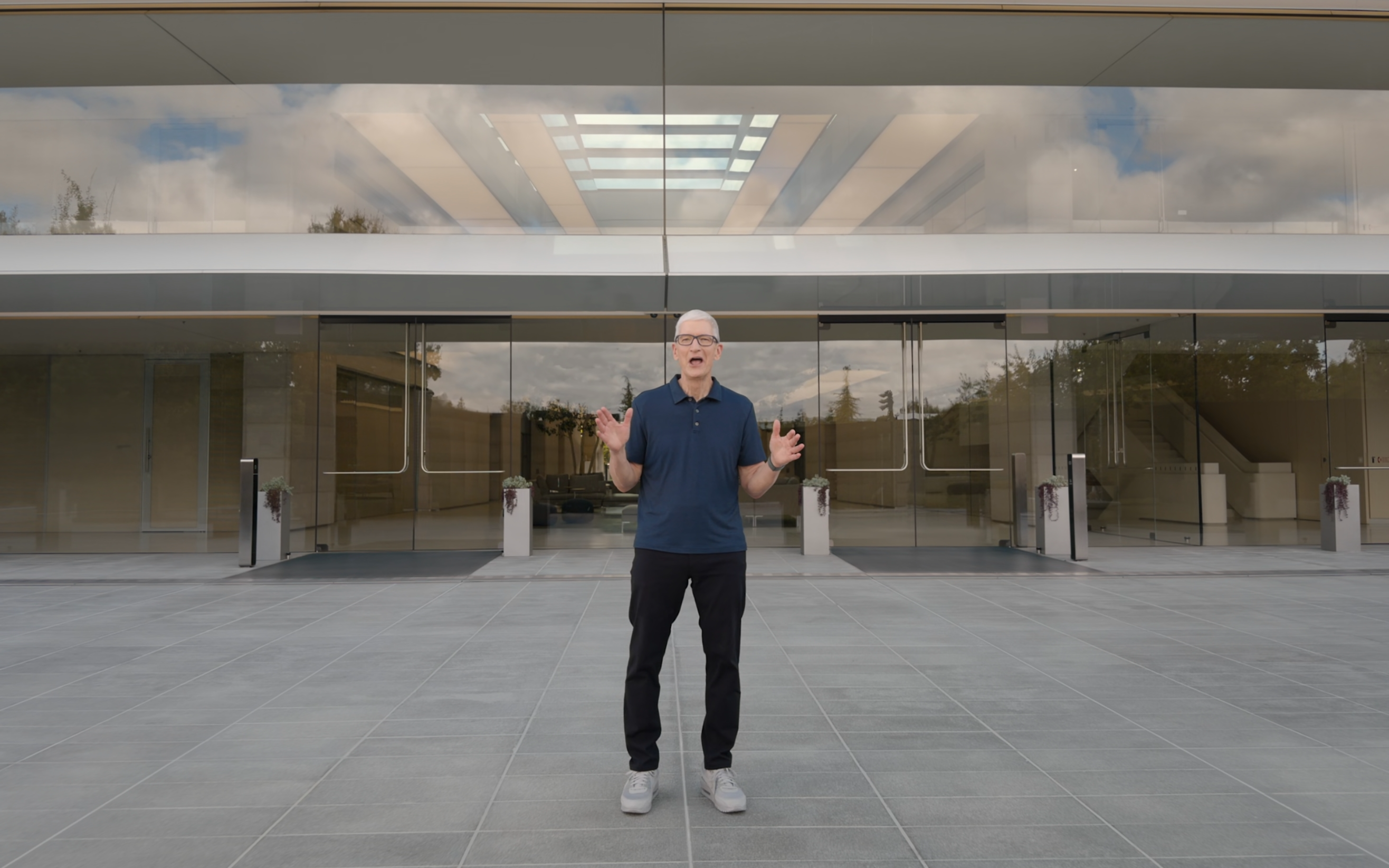 苹果秋季新品发布会全览：iPhone Air惊艳亮相+全新外观设计揭晓