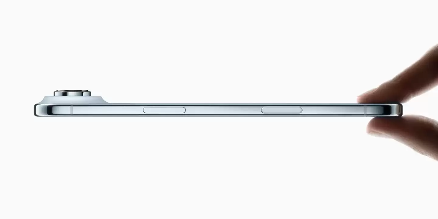 苹果 CEO 库克谈 iPhone Air，拿在手中轻得像要“飘走”