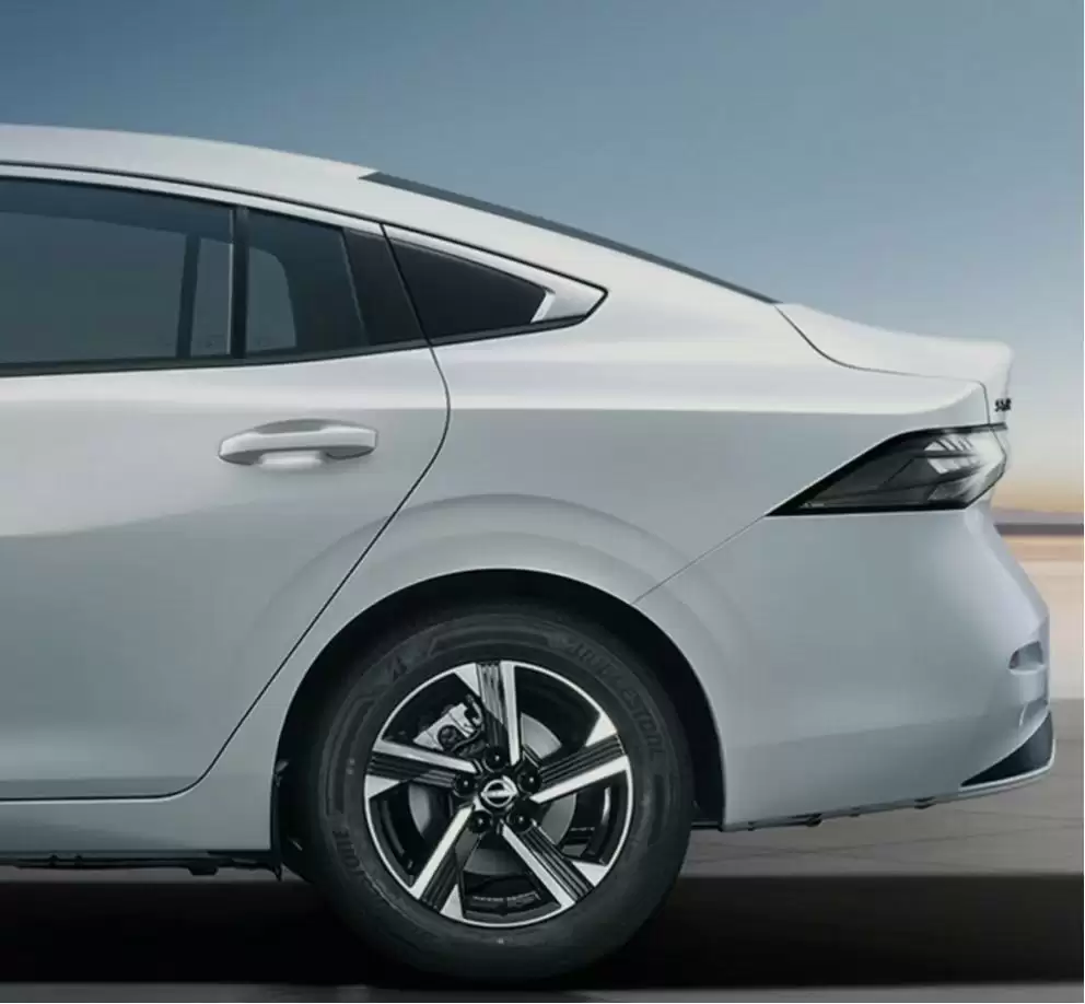 东风日产全新一代轩逸官图发布，预计明年第一季度上市