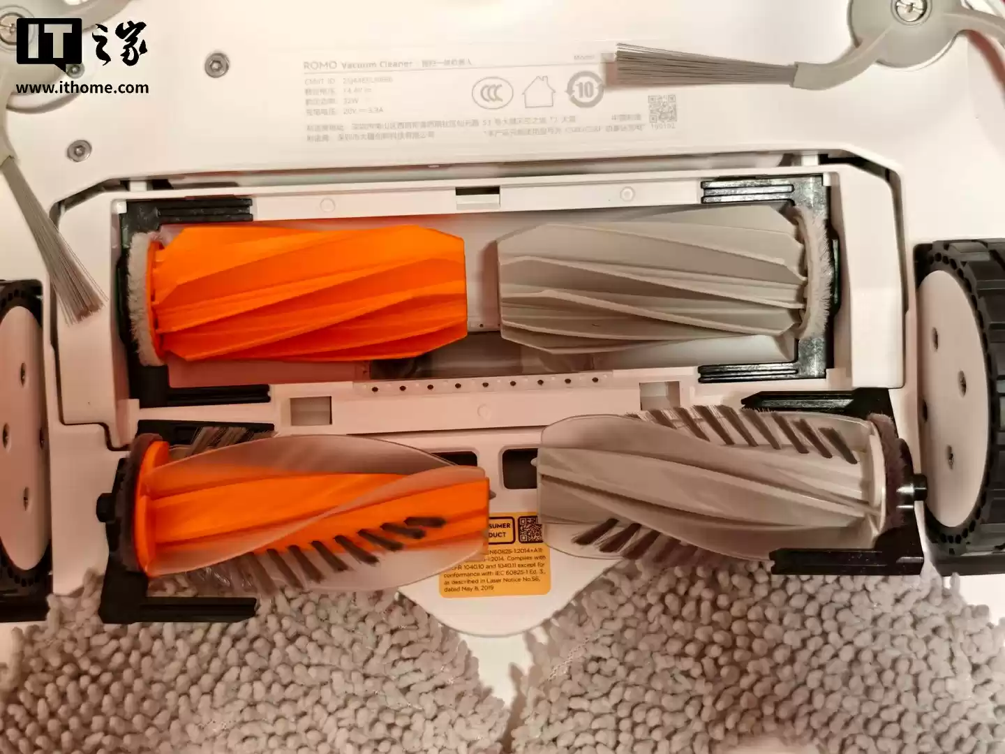 【IT之家评测室】大疆首款扫地机器人 ROMO 体验:无人机巨头的地面清洁挑战