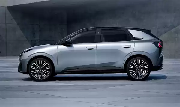 6.28万起 全新纯电小型车极狐T1上市:吉利星愿的对手来了