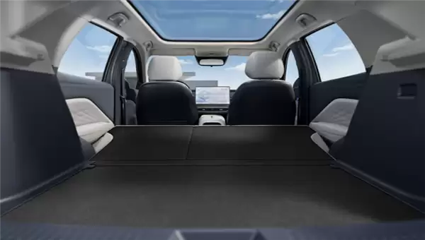 6.28万起 全新纯电小型车极狐T1上市:吉利星愿的对手来了