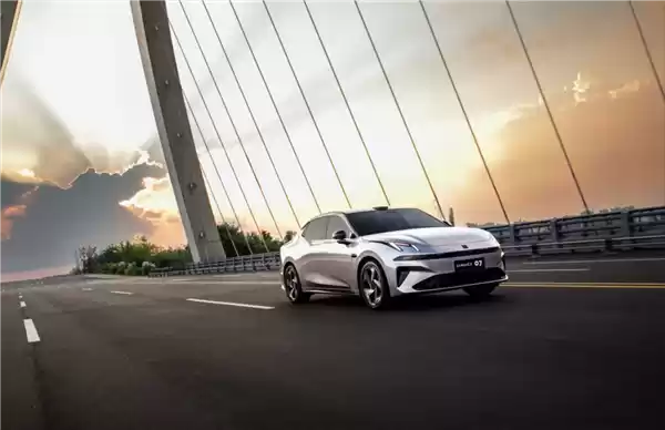 领克大杀器!新款双子星07/08 EM-P预售:全系升级激光雷达