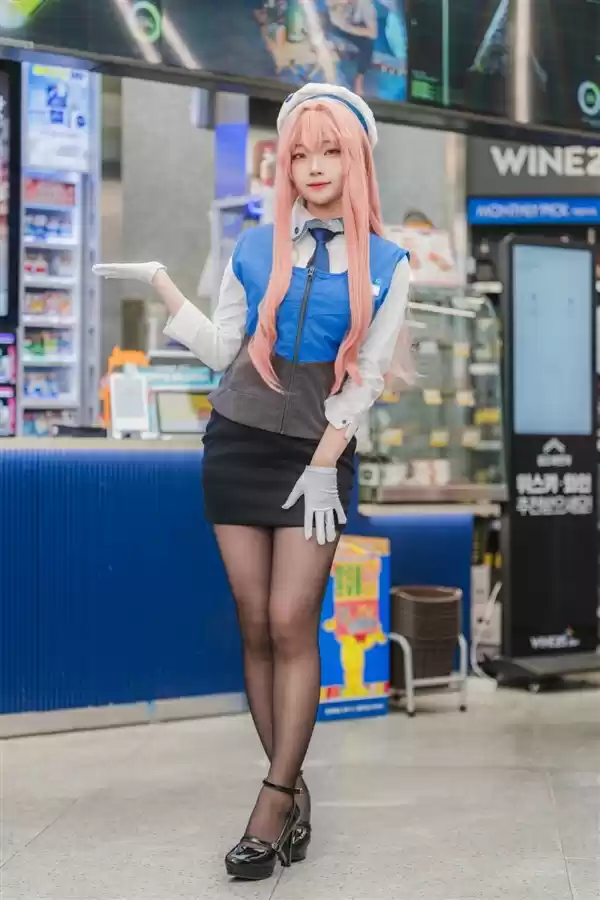 韩国美女Cos《妮姬》美图赏：绝佳身材 青春无敌