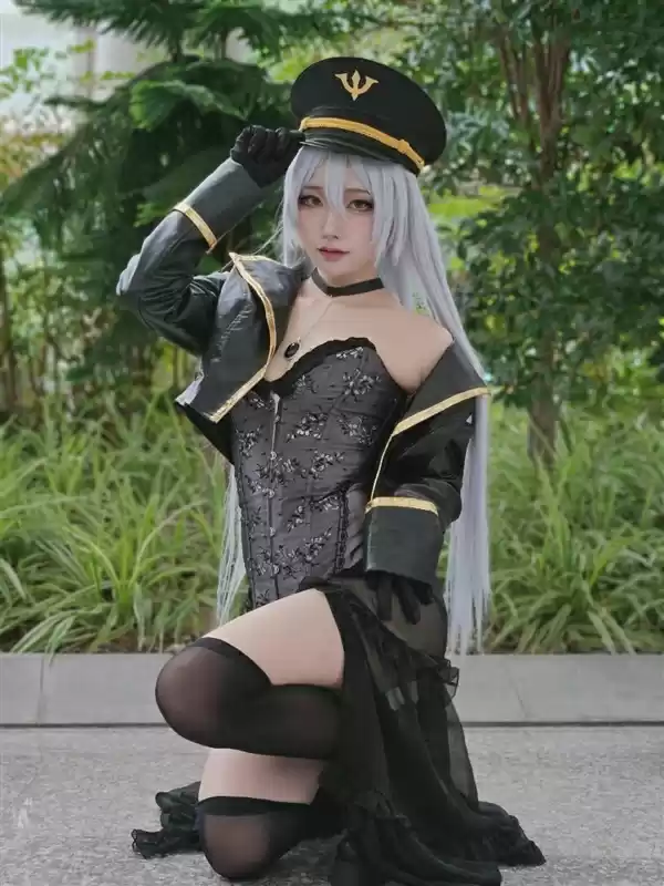 韩国美女Cos《妮姬》美图赏：绝佳身材 青春无敌