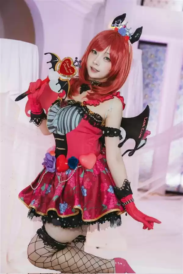 韩国美女Cos《妮姬》美图赏：绝佳身材 青春无敌