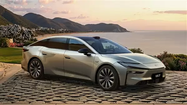 集齐华为和小米 广汽丰田铂智7官图发布：5米1的旗舰轿车