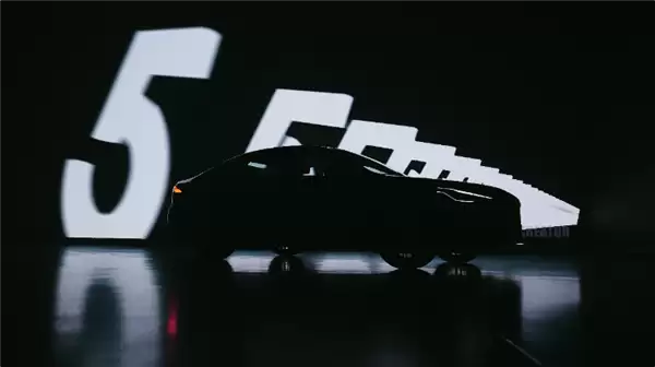 16年全球热销400万辆!第5代帝豪黑棚图曝光 1.5T+2755mm轴距