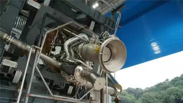 我国首型面向太空旅游的可重复使用飞行器：中科宇航力鸿二号发布