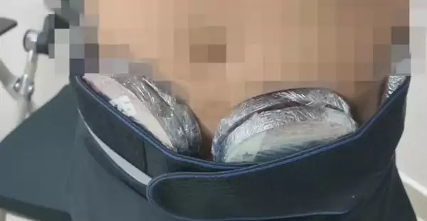 旅客绑藏120张PS5游戏光盘入境被珠海海关查获