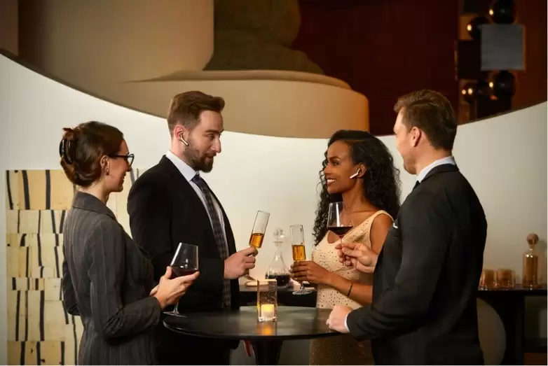 时空壶新品W4 AI同传耳机发布,“骨声纹”技术有何神奇魔力?