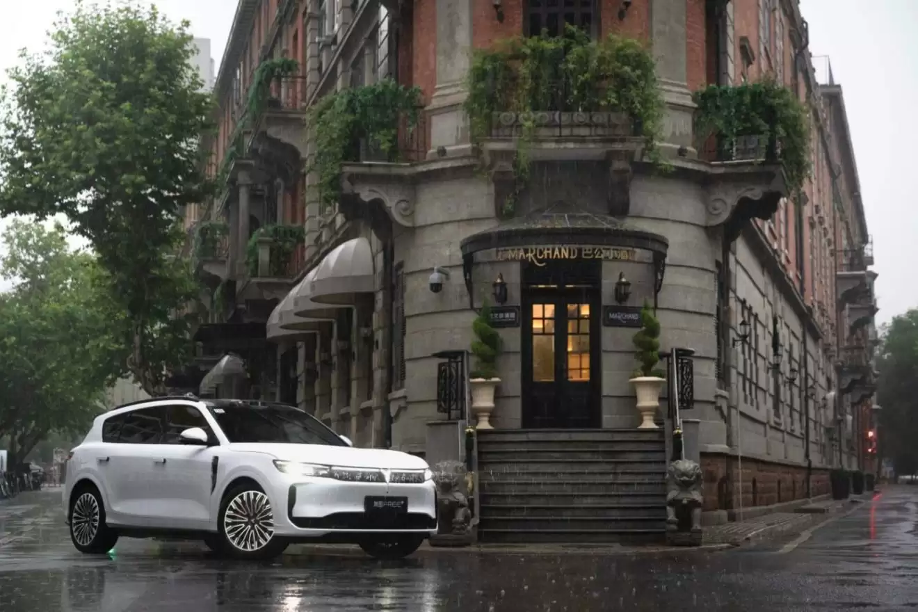 理想、小米之外的天选答案？岚图FREE+终结你的选择困难症！