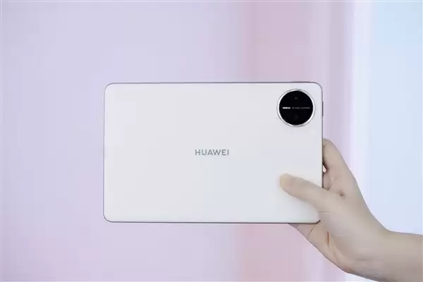华为发布跨界旗舰平板MatePad Mini，起售3299元