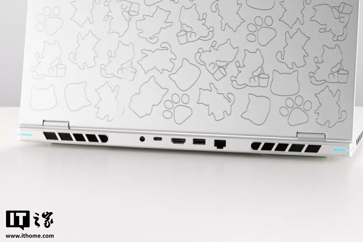 【IT之家评测室】R9 9850HX + RTX 5060，COLORFIRE MEOW R16 萌潮游戏本评测