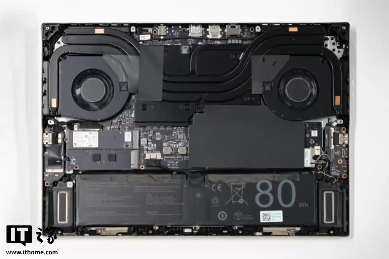 【IT之家评测室】R9 9850HX + RTX 5060，COLORFIRE MEOW R16 萌潮游戏本评测