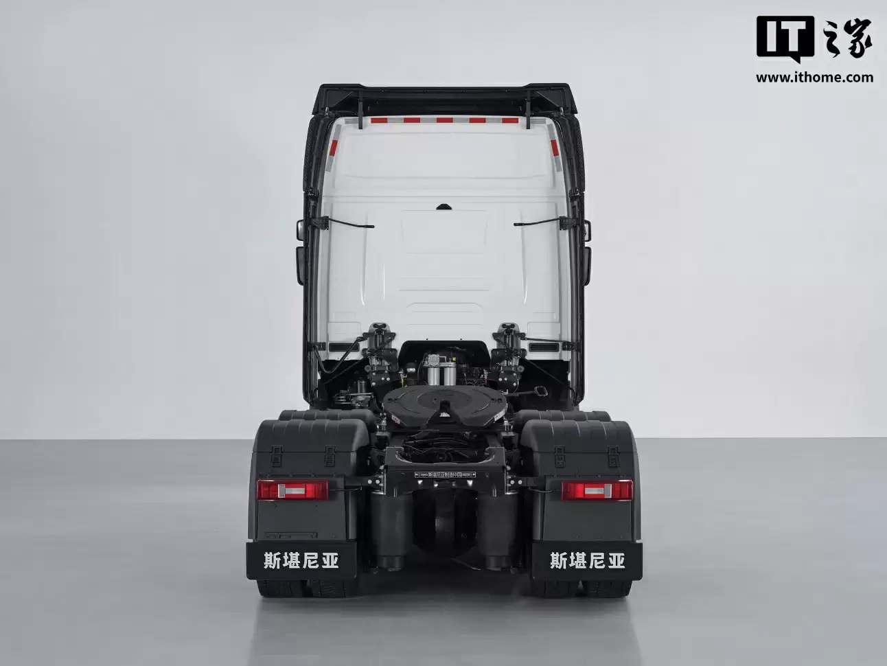 斯堪尼亚重卡迎来中文车标版本，可选装环视系统