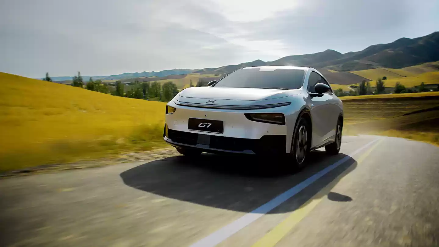 小鹏首款增程 SUV G7 官宣:纯电续航长达 430km,明年 Q1 正式亮相