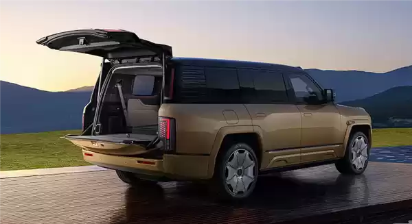 128万起！国产行政级全尺寸豪华SUV仰望U8L鼎世版上市