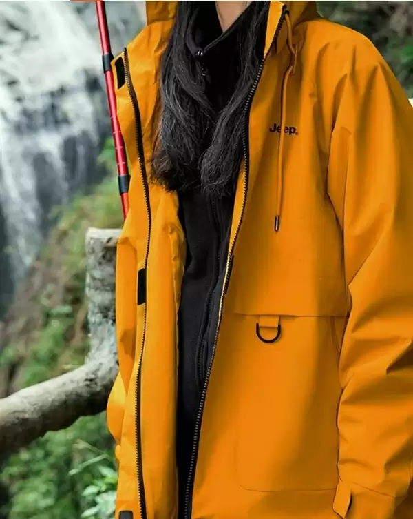 升级防泼水:Jeep冲锋外套75.9元新低大促(赠退货宝)