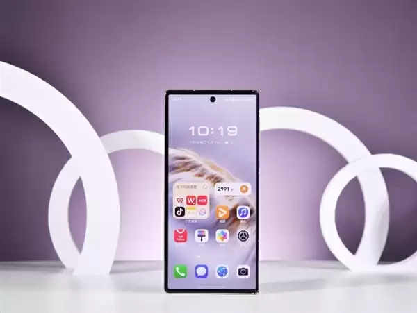 华为Mate XTs 非凡大师全面评测：17999元 比iPhone值！