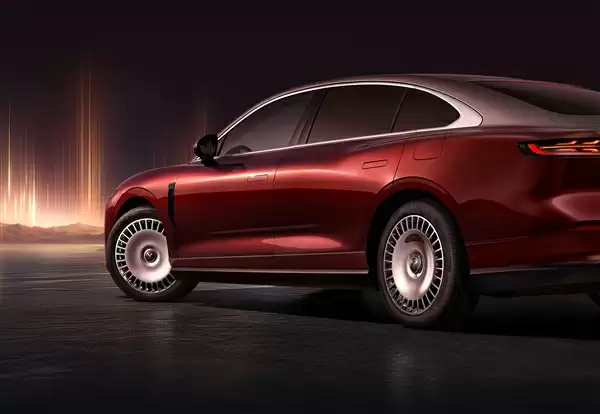 小尊界S800!岚图追光L官图发布:全套华为技术加持