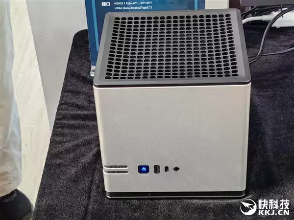 最好的端侧AI 没有之一！聊聊AMD锐龙AI Max+ 395迷你AI工作站