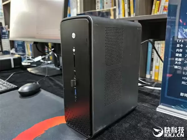 最好的端侧AI 没有之一！聊聊AMD锐龙AI Max+ 395迷你AI工作站