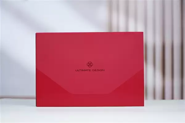 全球第2款三折叠！华为Mate XTs非凡大师图赏