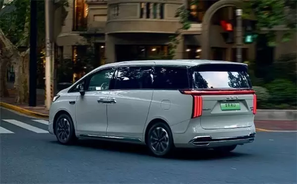 每周车圈新鲜事：新日产轩逸官图发布