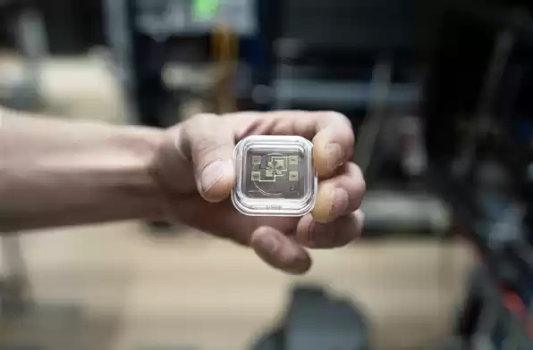 NIST成功研发全球最精确光学原子钟,精度达5.5×10???