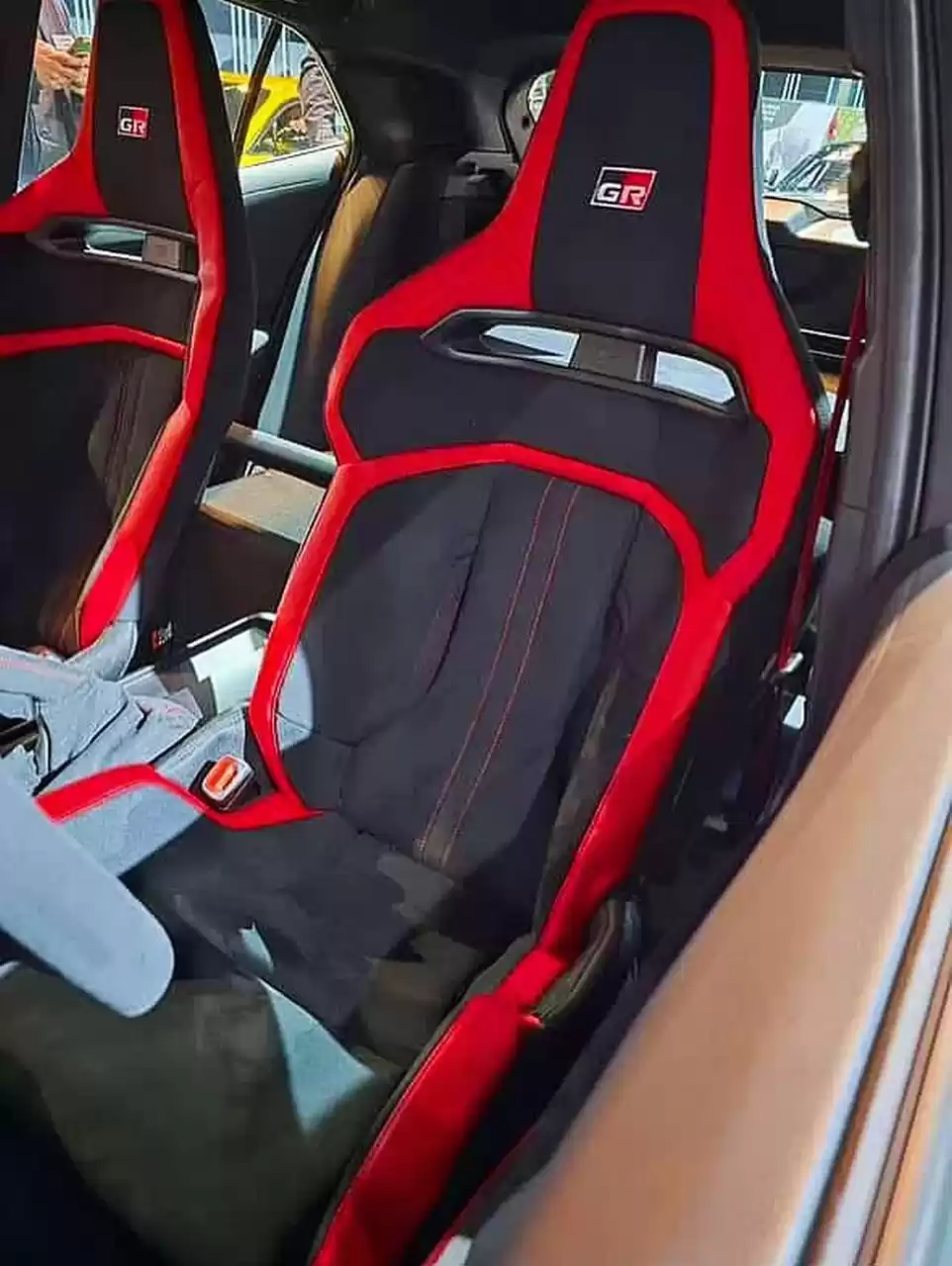 限量 500 辆,丰田高性能版 GRMN Corolla 卡罗拉掀背车曝光