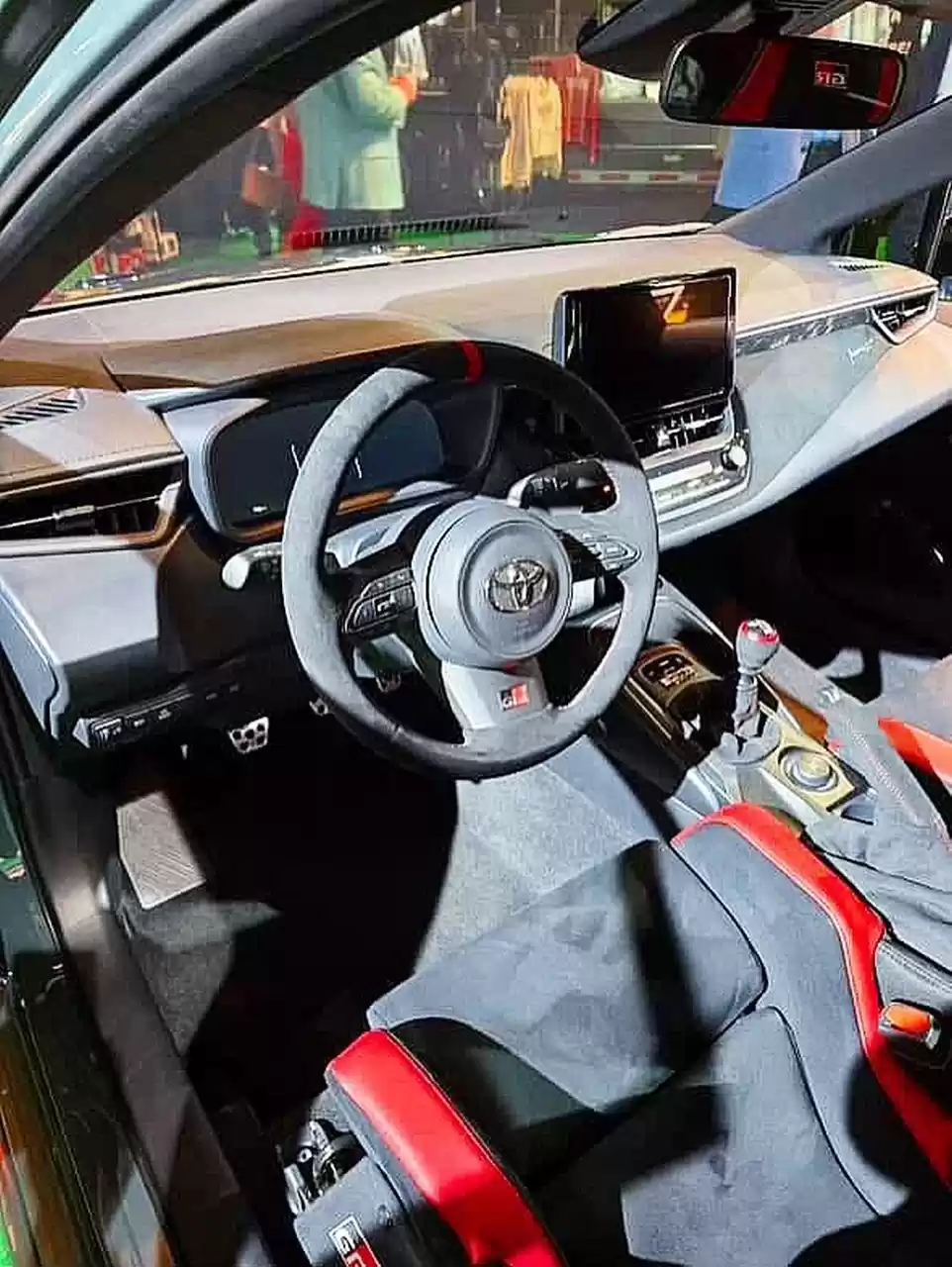 限量 500 辆,丰田高性能版 GRMN Corolla 卡罗拉掀背车曝光