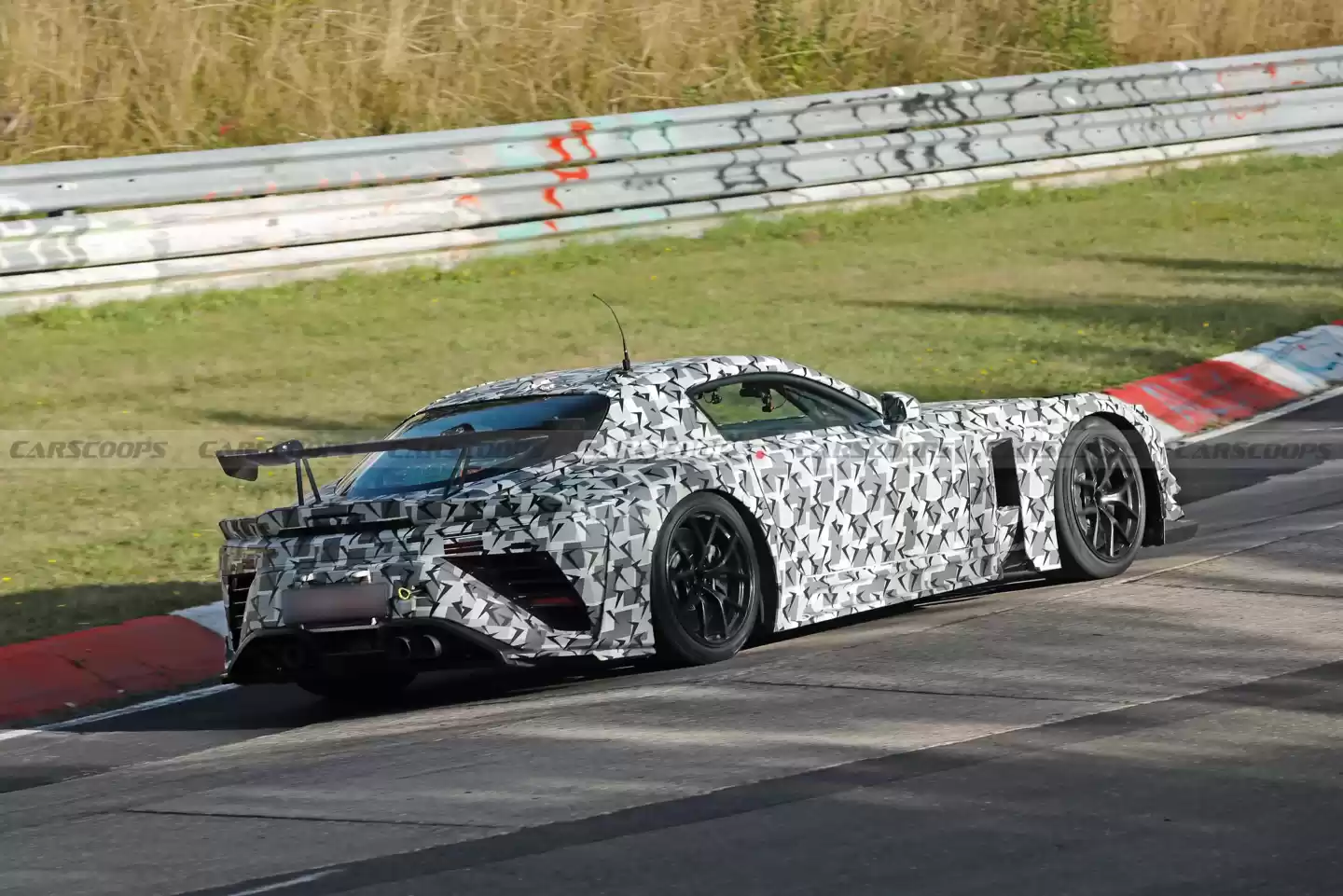 雷克萨斯 LFR 超跑纽北测试图曝光:3 种空气动力套件,V8 混动预估 900 马力