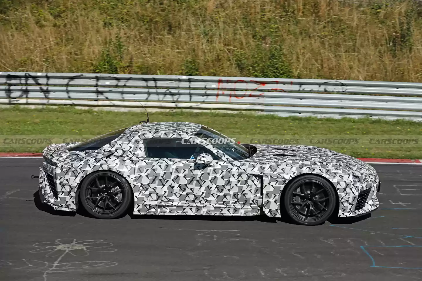 雷克萨斯 LFR 超跑纽北测试图曝光:3 种空气动力套件,V8 混动预估 900 马力