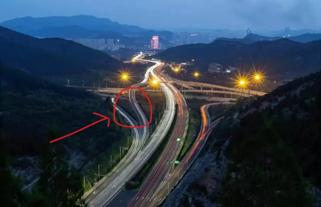 如何拍摄车轨流光，实拍教程分享