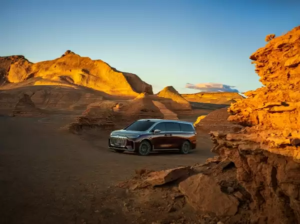 岚图汽车法务部:坚决依法打击黑公关 58个账号已被封禁管控