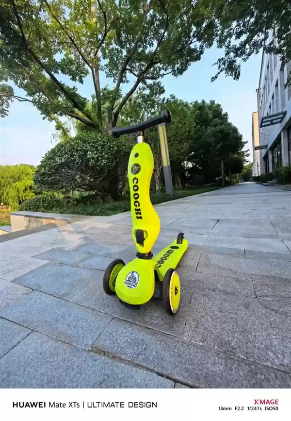 别人挤牙膏可能被骂 但三折叠情有可原