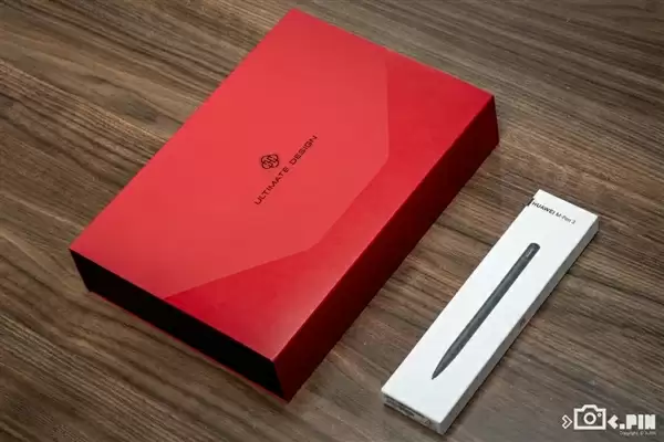 别人挤牙膏可能被骂 但三折叠情有可原