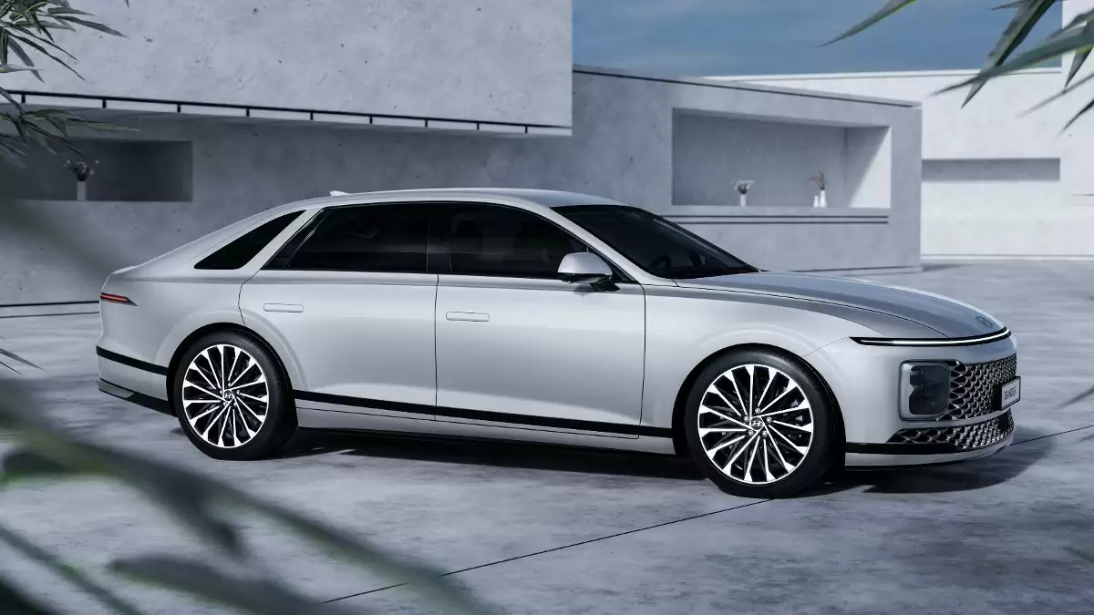 现代汽车设计负责人：贯穿式灯条设计已到尽头，转向像素化创新