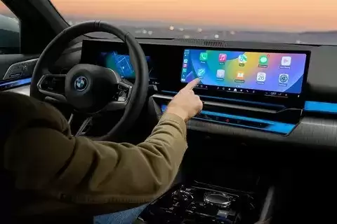宝马高管称CarPlay Ultra不惊艳，坚持自研iDrive系统