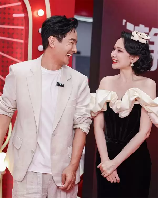 郭晓东程莉莎真CP太好磕！A.O.史密斯智慧「瀞」厨房为婚姻甜蜜加分