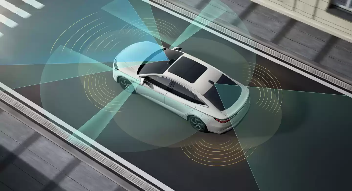 搭载云辇-C、激光雷达、冷暖冰箱，比亚迪 2026 款海豹 07DM-i 上市，14.98 万起