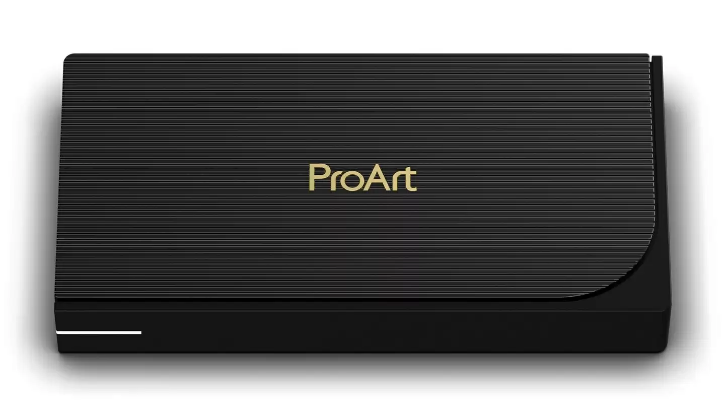 华硕 ProArt 创意国度系列走向“全家桶”，新增 BE5000 无线路由器和 8+2 口交换机