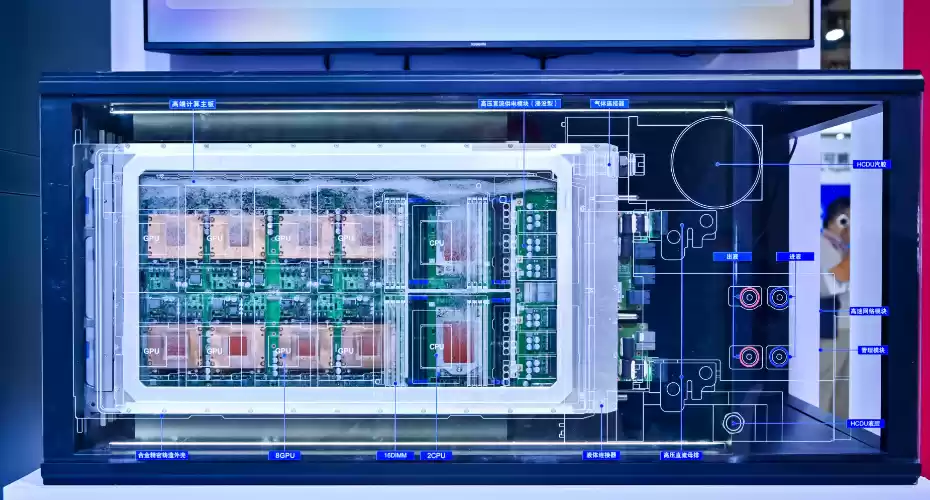 曙光相变浸没液冷设备实拍图